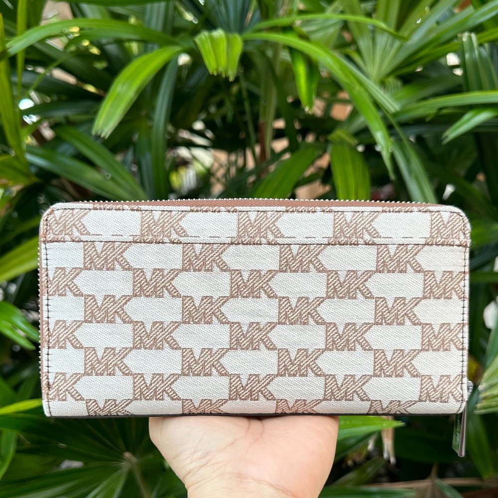 Michael Kors COOPER Large Tech Zip Around Wallet Jacquard Brown Multi